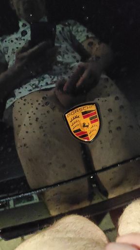Jerking in front of Porsche 911