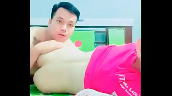 Cặp đ&ocirc_i live tr&ecirc_n blued