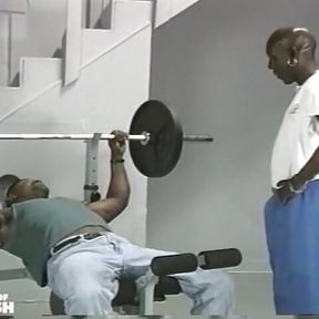 Black Guy Bangs His Gym Trainer Tight Asshole After Getting a Deep Blowjob