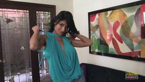 She might be skinny but the milf can still take a BBC during anal sex