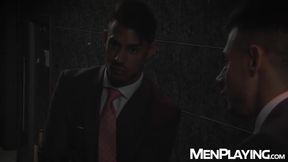 Sergyo Caruso and Xavi Duran hot encounter at the gents bathroom