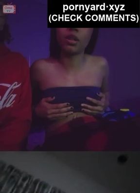 Amateur homemade webcam fun with a slim girl