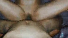 me la folle porque me dijo que me pagaria la renta con su cuerpo