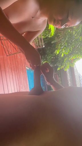 Lulu Wild Xoxo - Swimming Pool Fun