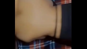 &ldquo_Travesti ardiente mostrando su feminidad sin miedo: segundos de puro fuego visual&rdquo_