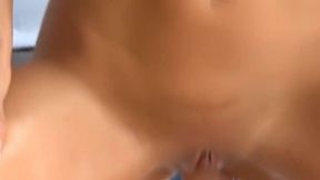 Deutscher Amateur mit Big Ass und Big Titten liebt Anal