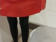 Dressing in red latex hooded swing dress and black rubber stockings wetsuiterest