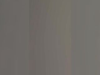 Aunt avoids a large wench - part #1