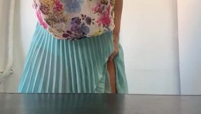 Busty mature mom fingering her wet pussy at work