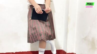 Ella me pidio VERGA y yo se la meti DURO hasta que estuvo satisfecha , mientras se desnudaba me mostraba el COñO y la CONCHA