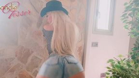 the cowboy girl wants to ride and have all your cum inside - blondie fesser