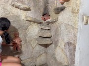 mi timida hermanastra masturbandose por primera vez y entro yo para follarla rico.