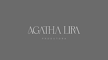 Agatha Lira - Engolindo espada de 24cm