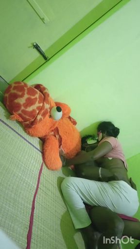 Must-see moment from &quot;Indian couple passionate romance and enjoy&quot;