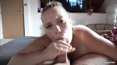My big ass got me fucked twice while my daddy slept next door