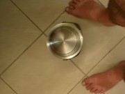 Sammy Austin Pissing and bathing foot in hotel ice bucket