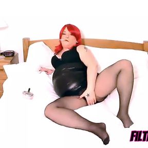 BBW Domme Tina Snua Smoking In Tights &amp; Giving A Leg Show