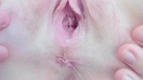 Close up Farting Spreading Pussy