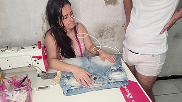 Costureira Infiel: Cliente Faz Prova de Roupa e Muito Mais