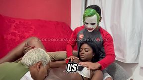 look how naughty this delicious wife is being shared by two football halves olha que safada essa esposa deliciosa sendo divida por dois time de futeboll