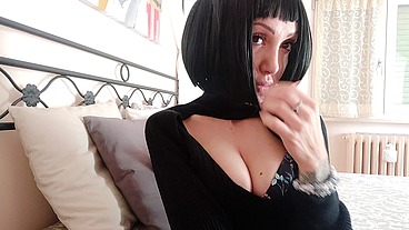Chantal, dont pick your nose!