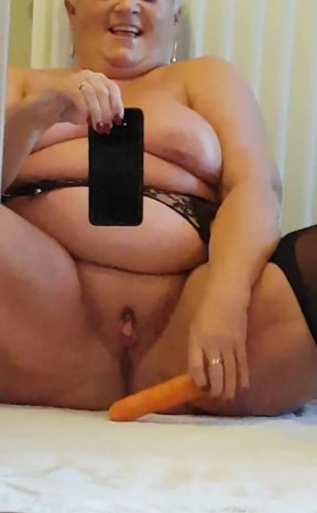 Remember that carrot I was playing with on Twitter this morning? Well of course, I couldn't withstand!