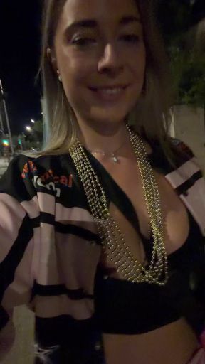 Curvy blonde amatuer flashes nipple piercings in public nipslip