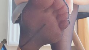 A travers mes nylons - Through my nylons