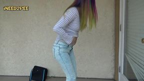 asian girl pees her skintight jeans omoraashi