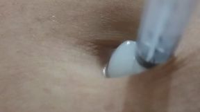 Needle play with vaporubs in my belly button and then i fucked myself