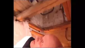 Older beauty shows off her feet and gets fucked