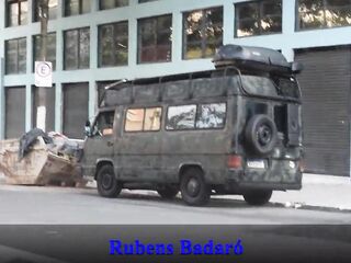 O negão arrombou a bucetinha da vovó no motor home nas ruas de São Paulo (EPISODE INÉDITO SEM CORTES)