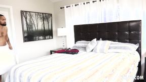 ”SISTERTRICK - Stepsister Kendra Spade showed how deep is her throat before squirting”