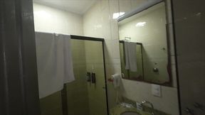 botando a pica dentro do cu da ariadna no pelo no motel - parte 3