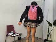 Llegue muy caliente del colegio