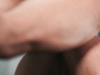 TRANS BEAUTIES - King Noire Bangs Bar Workers Daisy Taylor And Kalli Grace, Then Gives 'em A Double Facial