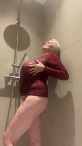 Shower head cum squirt