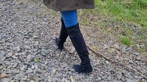 Rough Gravel Walk in my Overknee Suede Flat Boots