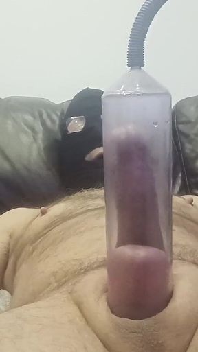 Slave4udom, Pump Vacuum Penis and Balls