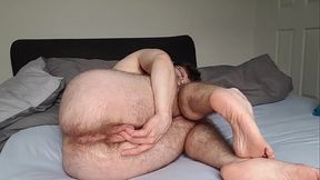 Showing my soles while I play with my pussy