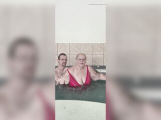big beautiful woman Princess Sucking His Knob Underwater with Her Nasty Stepfather