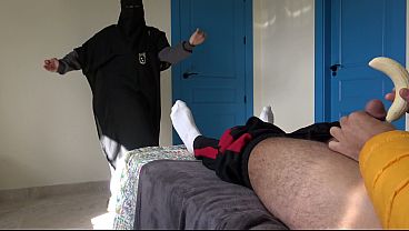 Horny grandpa lets a muslim girl dance for him