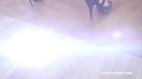 Vanessa Vaughn comes back to get fucked like a bitch IV373
