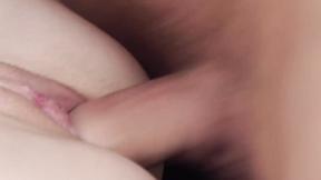 ”Voluptuous chick in romantic threeway”