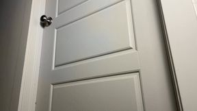 Lara Croft Stinky Fart & Burp Session