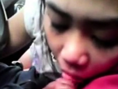 Filipina teen blowjob in car beside police van