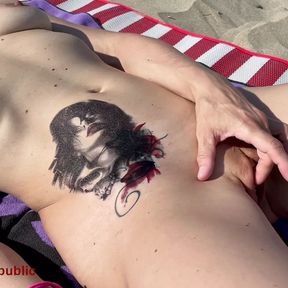 I caress myself at the beach of Cap d&#039;Agde &ndash; naturist