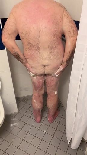 In the Shower with Coach Karl 6765