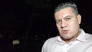 YURI GAÚCHO - CHEFE COM TESÃO SE EXIBIU E TOCOU PUNHETA ATÉ GOZAR - EXECUTIVO GOZANDO NA FRENTE DA GALERA - HOMEM BONITO MASTURBANDO O PAU GRANDE E GOZANDO FORTE