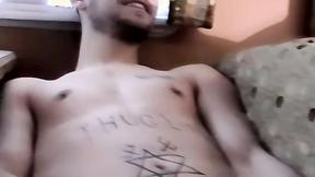 ”Amateurs wanking off heir cocks while old dude sucks them”